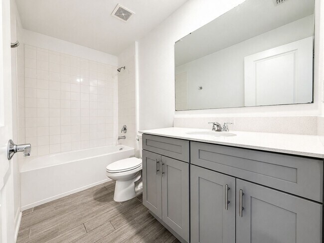Building Photo - Live exceptionally in this 4Bedroom / 2Bath home in Daytona’s Preserve at LPGA!