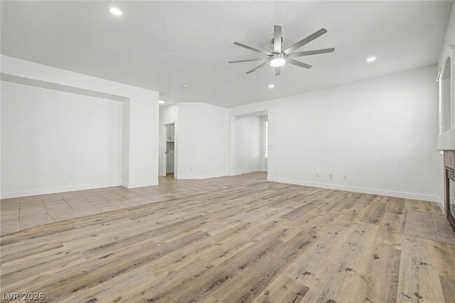 Building Photo - 835 Entrada Ridge Ave
