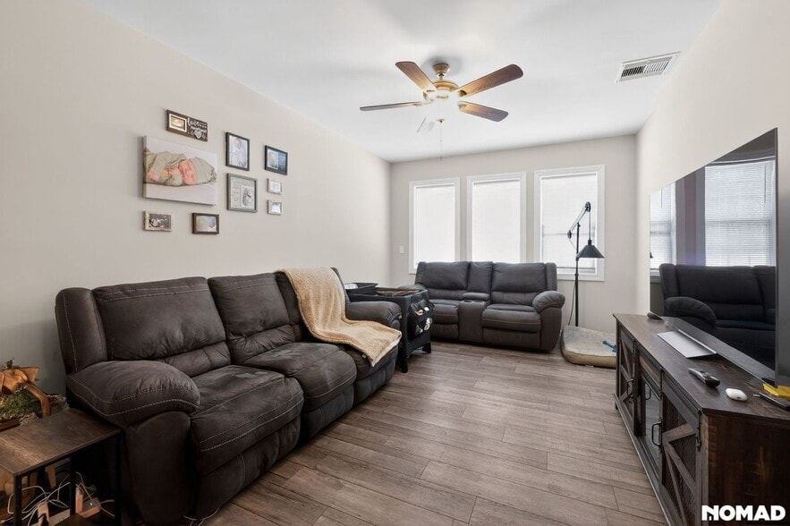 Building Photo - 12 Fetherman St