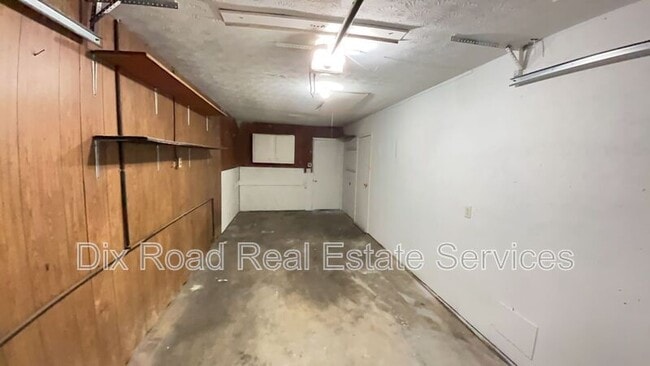 Building Photo - 425 Smalley Blvd