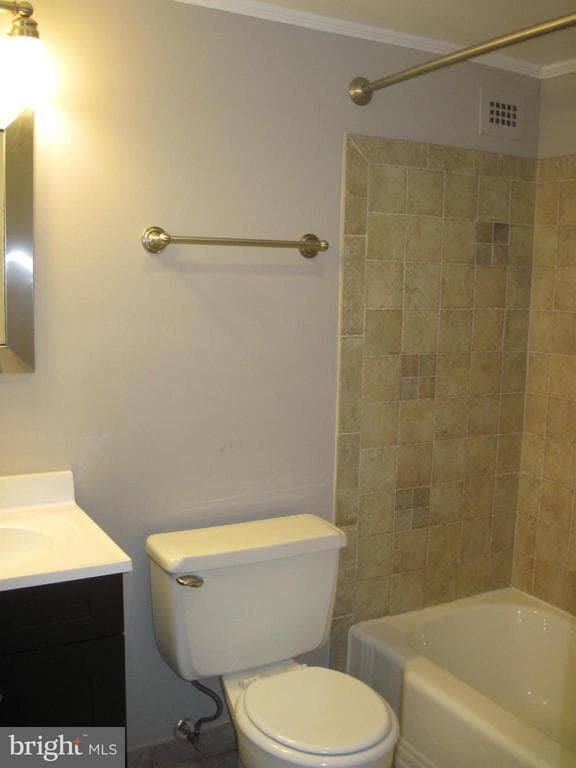 Building Photo - 600 Roosevelt Blvd