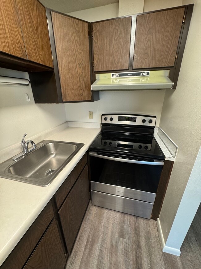 Building Photo - 429