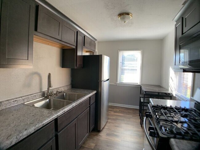 Building Photo - Spacious Rural Setting- 3 bedroom in Niles!