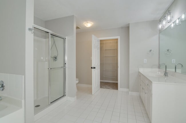 Building Photo - 486 Granite Point