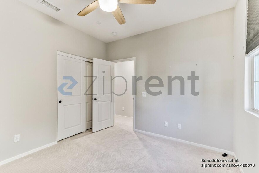 Building Photo - 635 Merit Dr