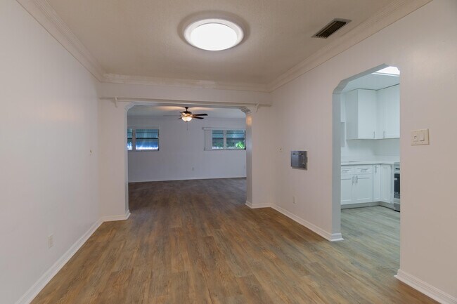 Building Photo - 4375 Forest Ln