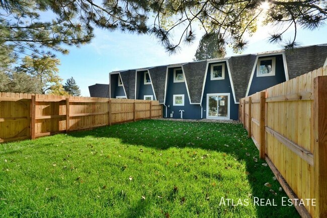 Building Photo - Stunning 3-Bedroom Home in Boulder!