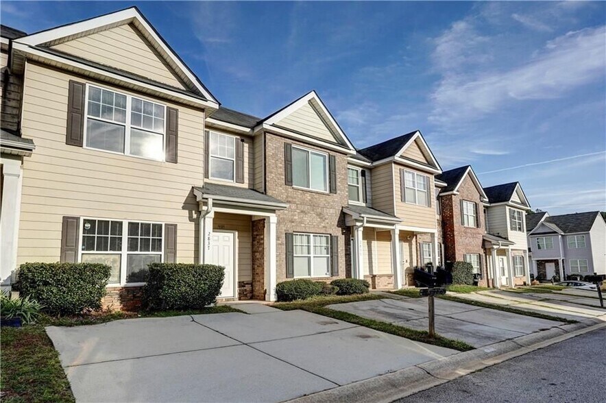 Building Photo - 2837 Laurel Ridge Cir