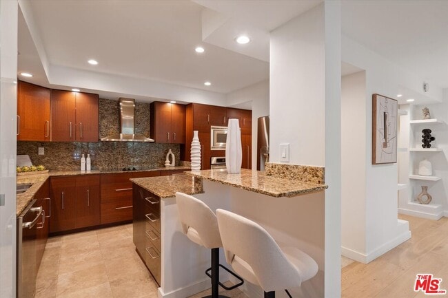 Building Photo - 850 Kings Rd