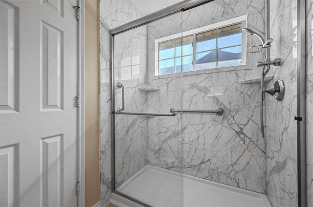 Building Photo - 5110 Heatherdale Dr