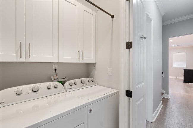 Building Photo - 385 Williford St