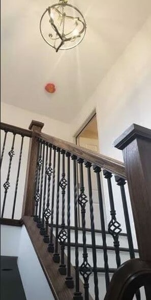 Building Photo - 26 Harding Ct