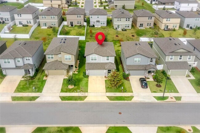 Building Photo - 1802 Sundance Chase Rd