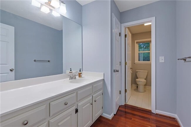 Building Photo - 4825 Chesterfield Ct