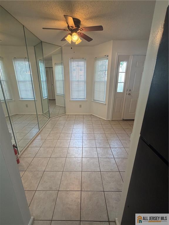 Building Photo - 2513 Lighthouse Ln