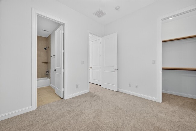 Building Photo - 2506 Maxroy St