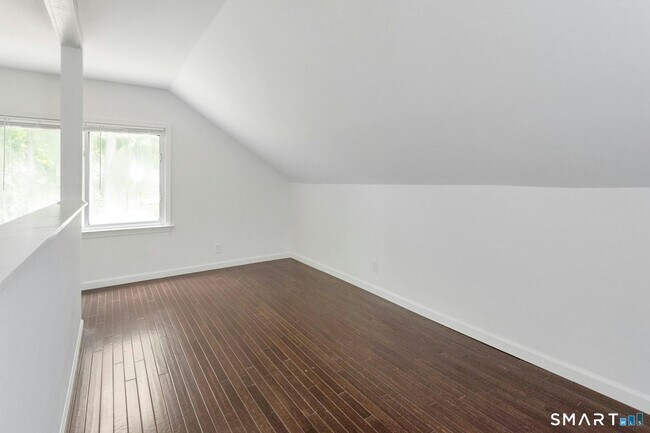 Building Photo - 124 Minturn Pl