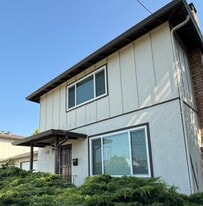 Building Photo - 1681 Crescent Ave