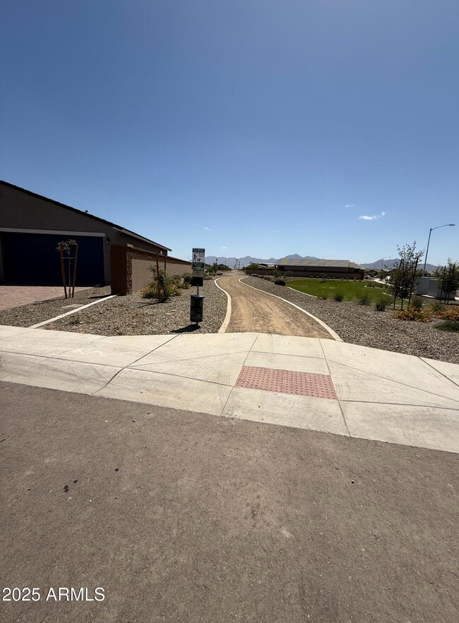 Building Photo - 3814 S 87th Dr