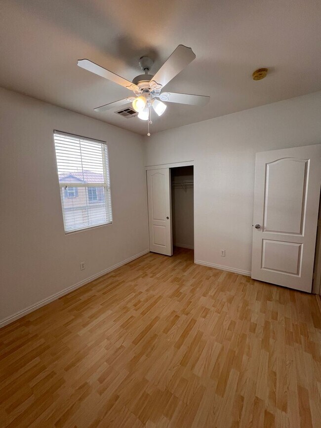 Building Photo - 6255 W Arby Ave