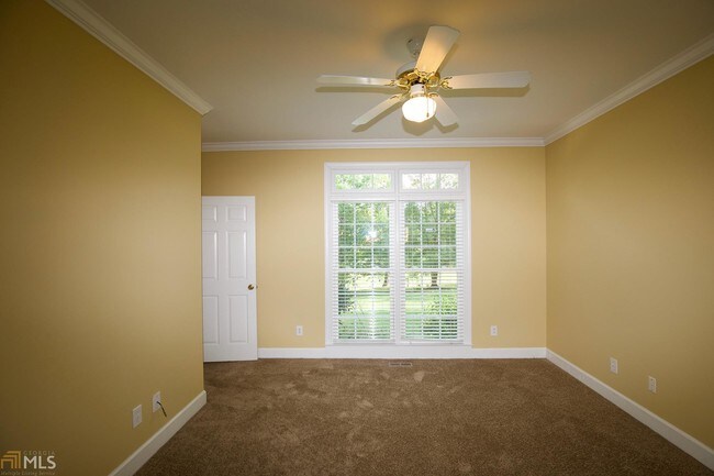 Building Photo - 411 Barrington Hall Dr