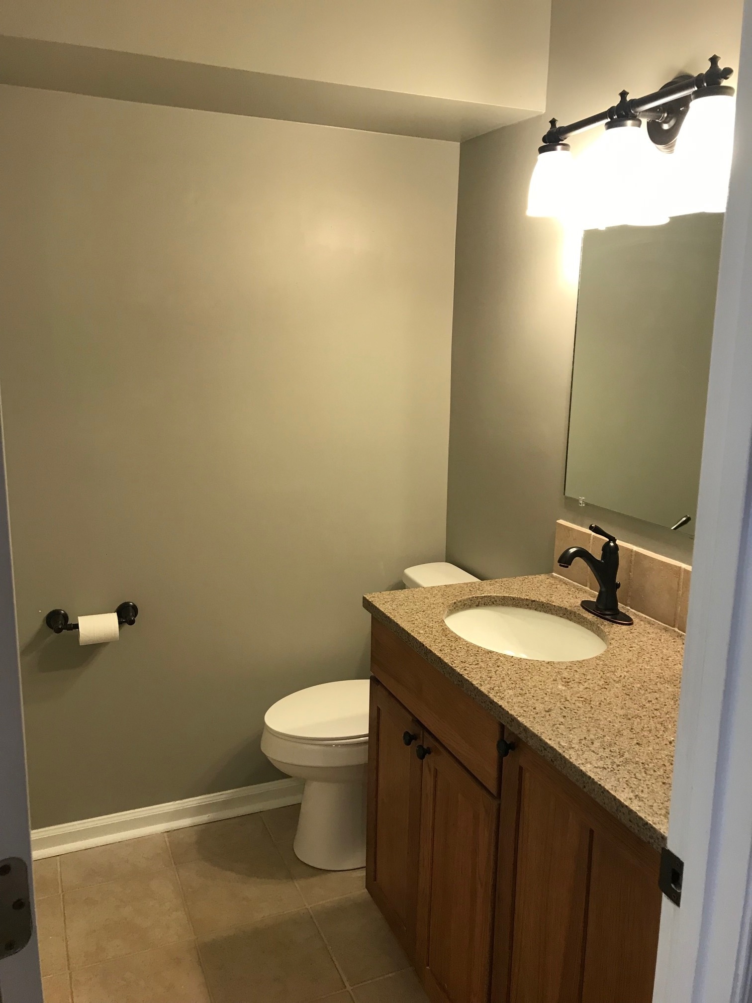 Building Photo - 507 Rock Cliff Ct