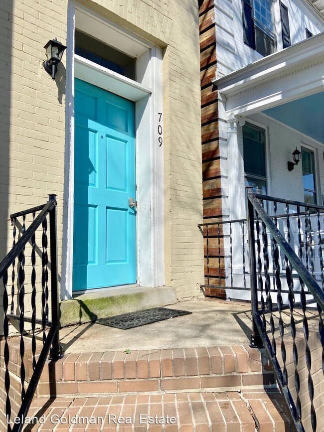 Building Photo - 1 br, 1 bath Apartment - 709 Stockley Gardens