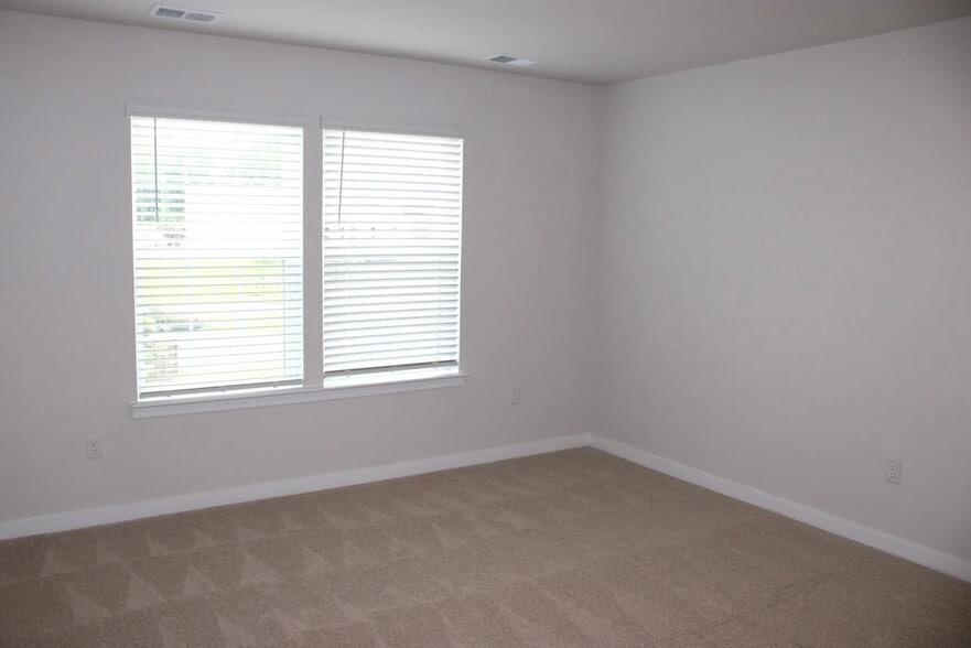 Building Photo - 1745 Lawder Cir