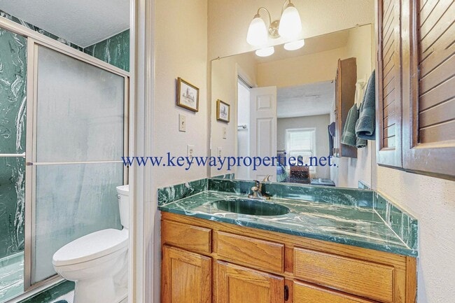 Building Photo - Belen 4 Bedroom Home