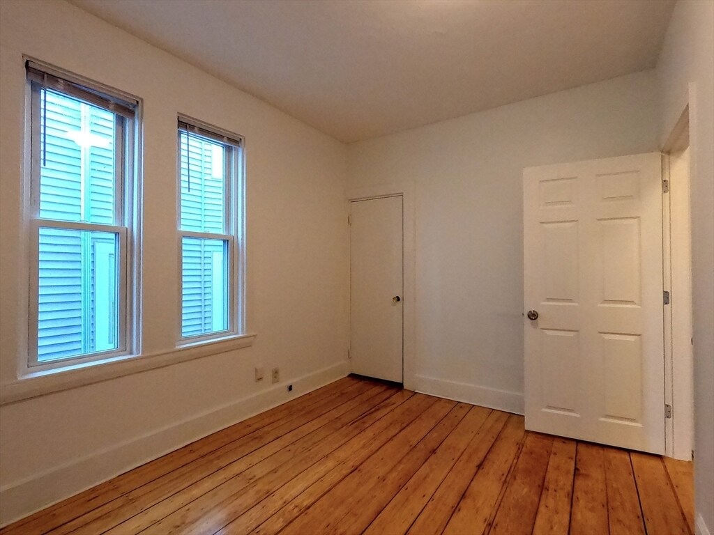 Building Photo - 90 Wenham St