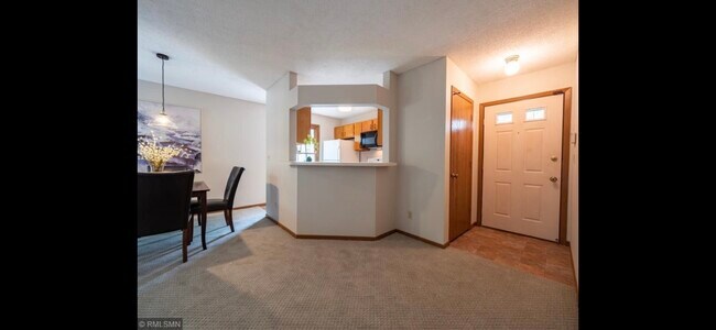 Building Photo - 10918 Quebec Ave S