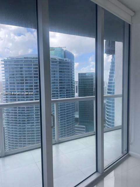 Building Photo - 465 Brickell Ave