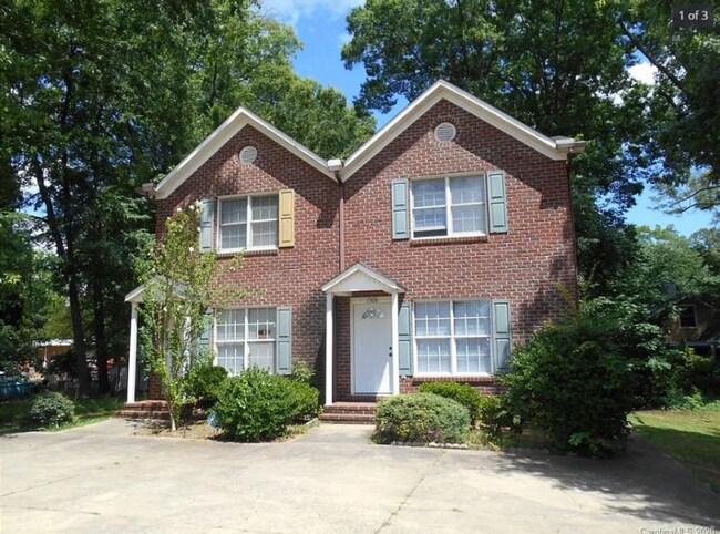 Primary Photo - 1510 Brenner Ave