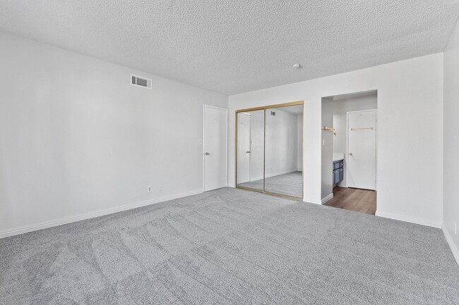 Building Photo - Beautiful 3 Bedroom Home in North Las Vegas!