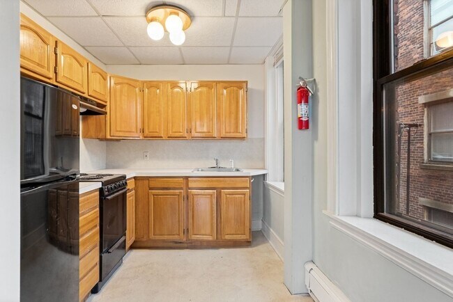 Primary Photo - 36 Joy St