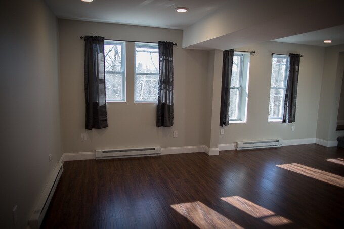 Living Room - 114 Ferris Pl