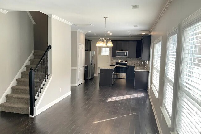 Building Photo - 271 Water Mill Rd