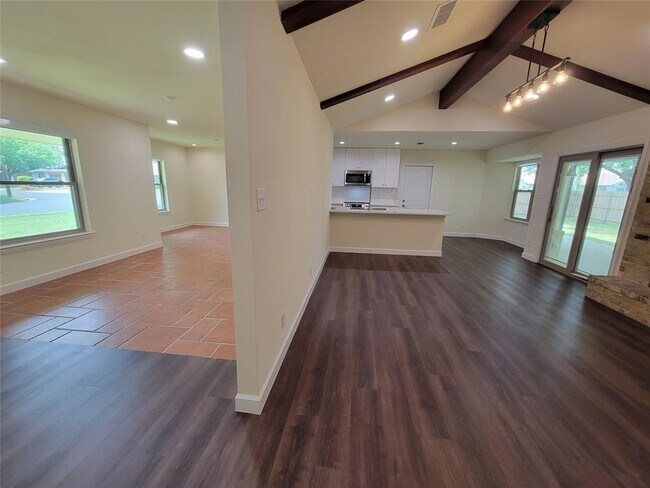 Building Photo - 8709 Donna Gail Dr