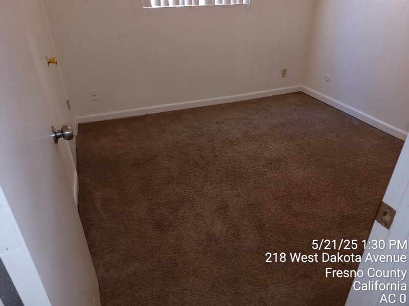 Building Photo - 212 W Dakota Ave