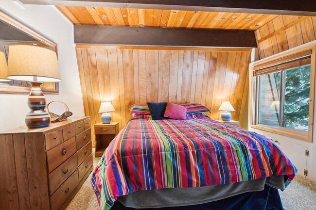 Building Photo - Alpine Meadows 3 Bedroom ski lease on Mine...