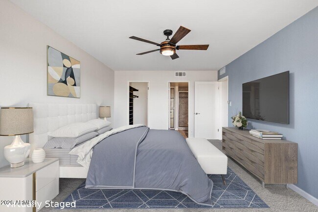 Building Photo - 7920 E Camelback Rd