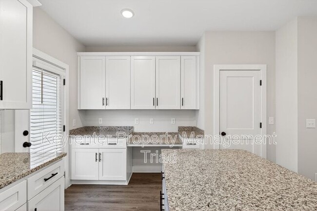 Building Photo - 4655 Canter Park Ln