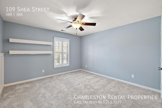 Building Photo - 109 Shea St