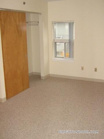 Primary Photo - 144 N Beacon St