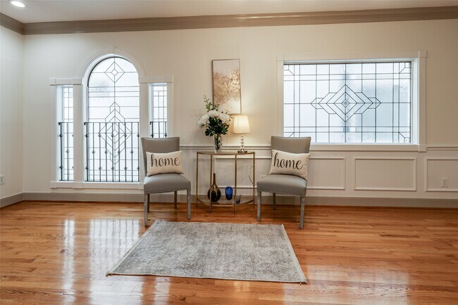 Building Photo - 2019 Morse St