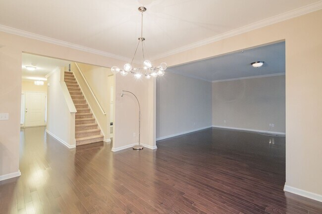 Building Photo - Spacious 4 Bedroom, 3.5 Bath Home for Rent in Pineville!