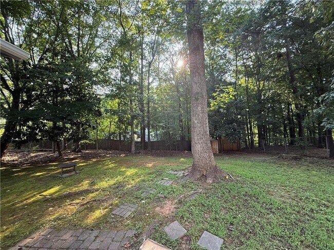 Building Photo - 480 Roswell Farms Rd