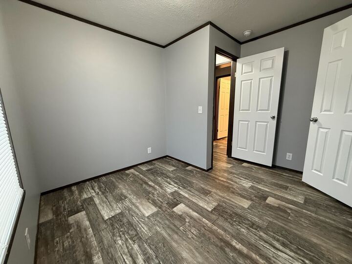 Building Photo - 11960 Springbrook Ct