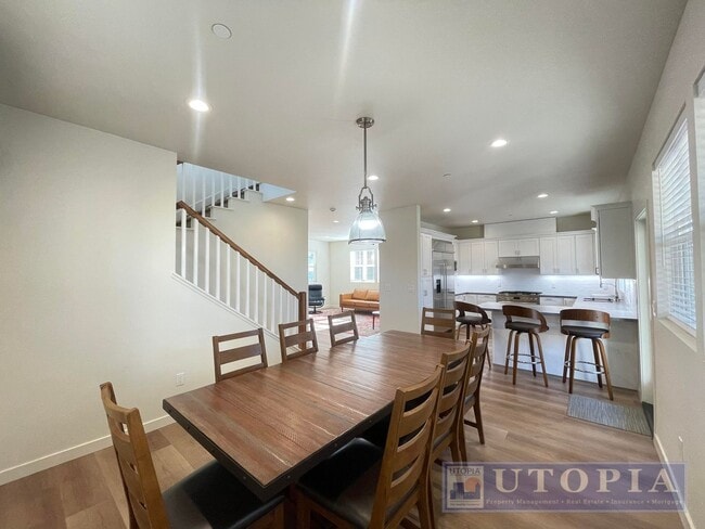 Building Photo - ROOM FOR RENT: Gorgeous, NEW Construction in Desirable, Sunny Prospect Heights!  Co-signers Accep...