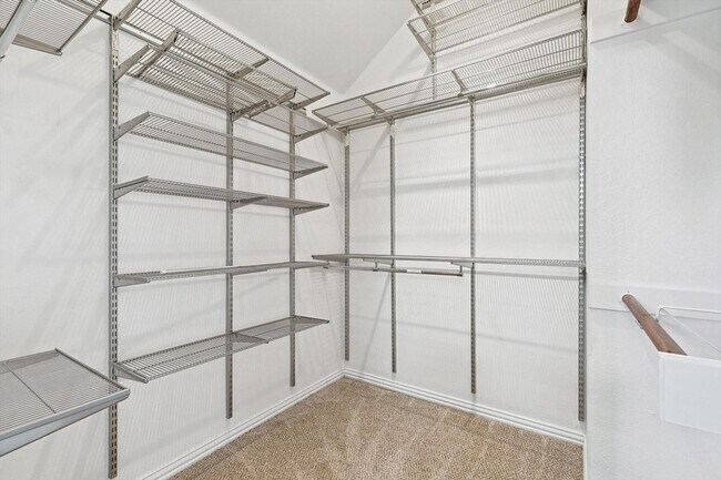 Building Photo - 3516 Sutters Way